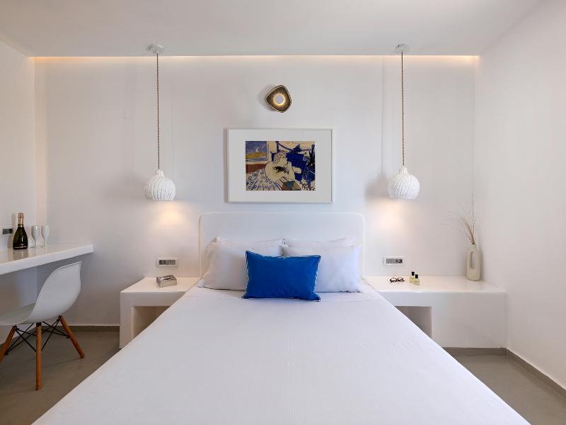 Tatakis Design Hotel, Fira image