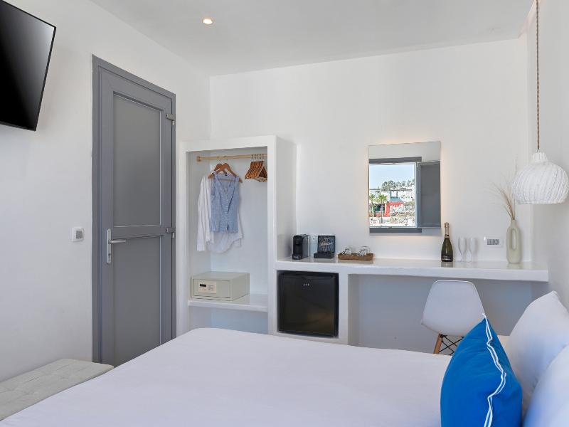 Tatakis Design Hotel, Fira image