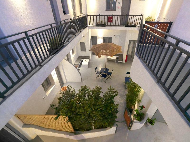 Tatakis Design Hotel, Fira image