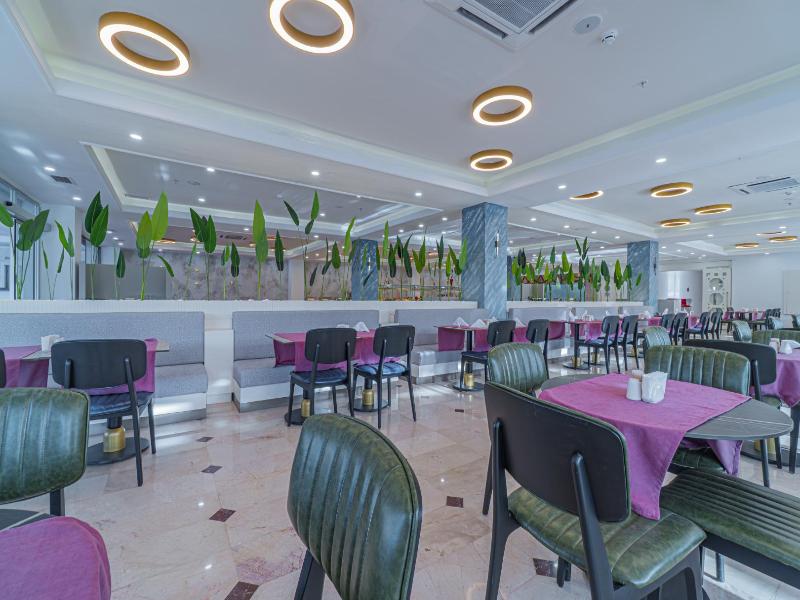 Q Ella Beach Hotel