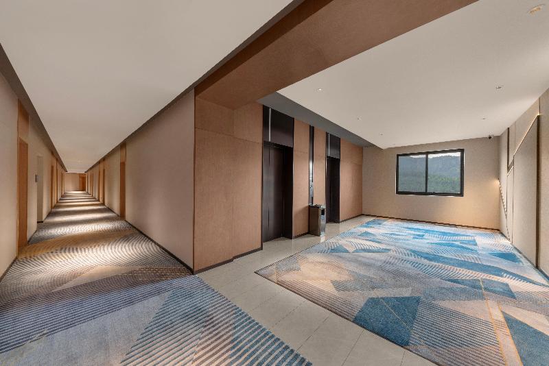 Holiday Inn Express Wawu Mountain image