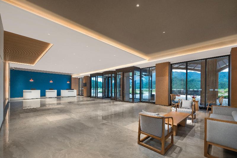 Holiday Inn Express Wawu Mountain image
