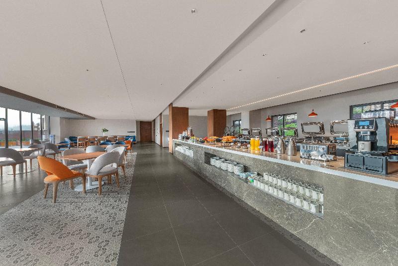 Holiday Inn Express Wawu Mountain image