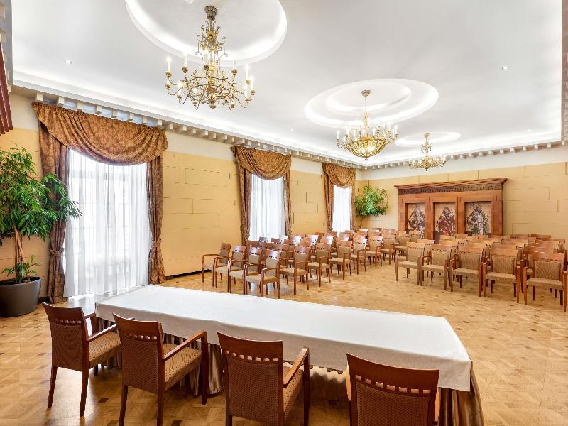Mercure Szekesfehervar Magyar Kiraly image