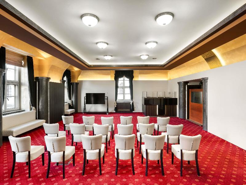 Mercure Szekesfehervar Magyar Kiraly image
