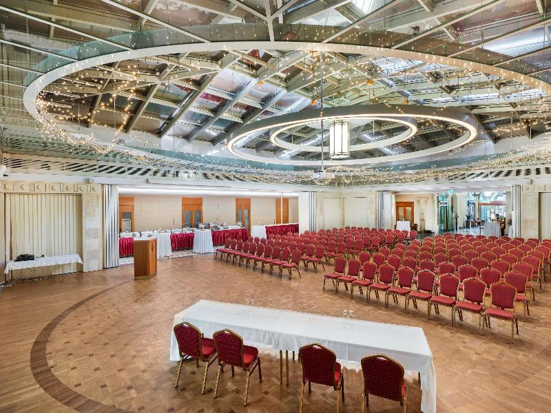 Mercure Szekesfehervar Magyar Kiraly image