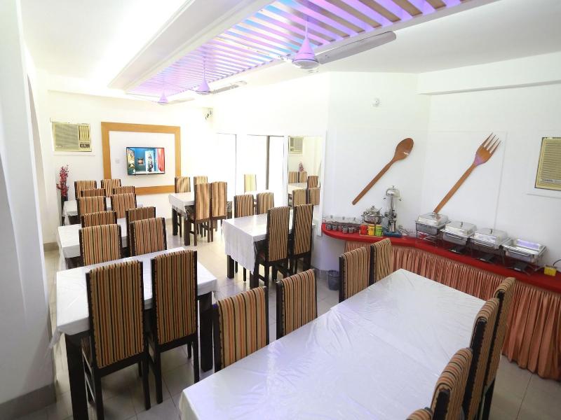 Nagar Valley Hotel image