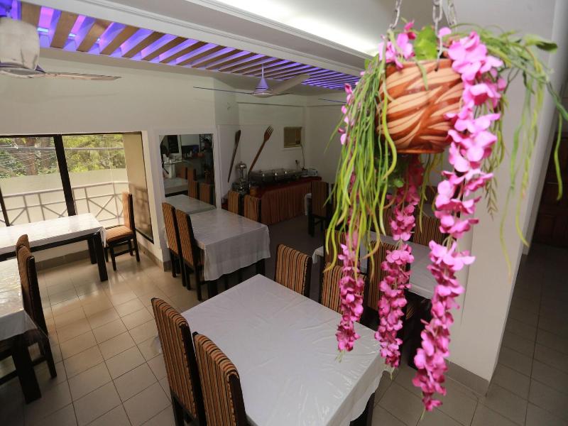 Nagar Valley Hotel image