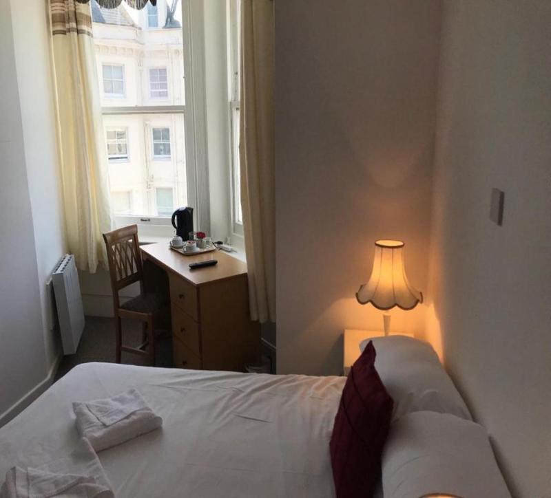 Carlton Court Hotel image