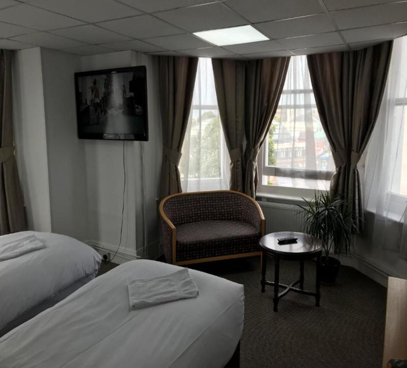 Carlton Court Hotel image