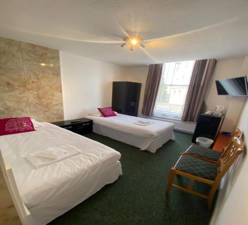 Carlton Court Hotel image