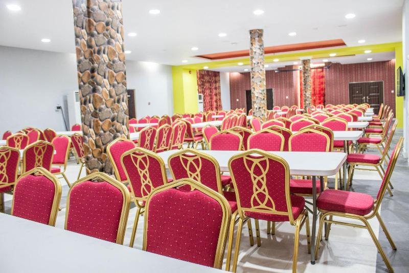 Beij Inn And Suites image