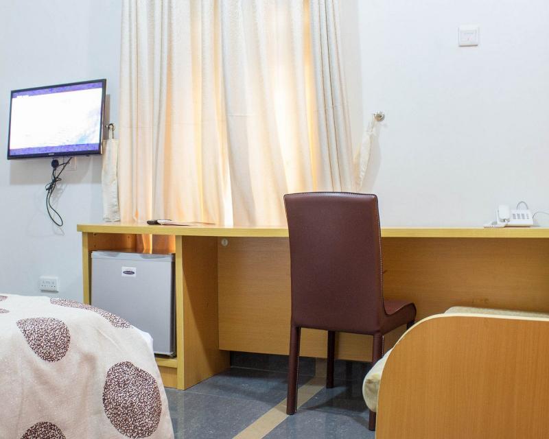 Beij Inn And Suites image