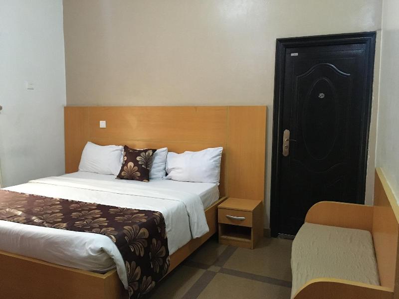Beij Inn And Suites image