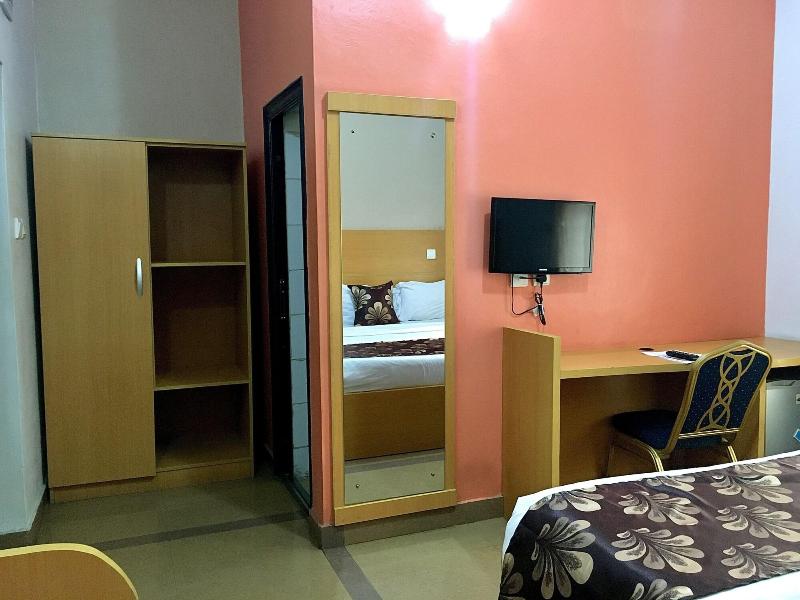 Beij Inn And Suites image