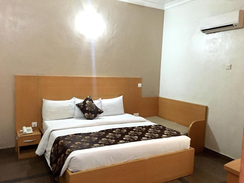 Beij Inn And Suites image