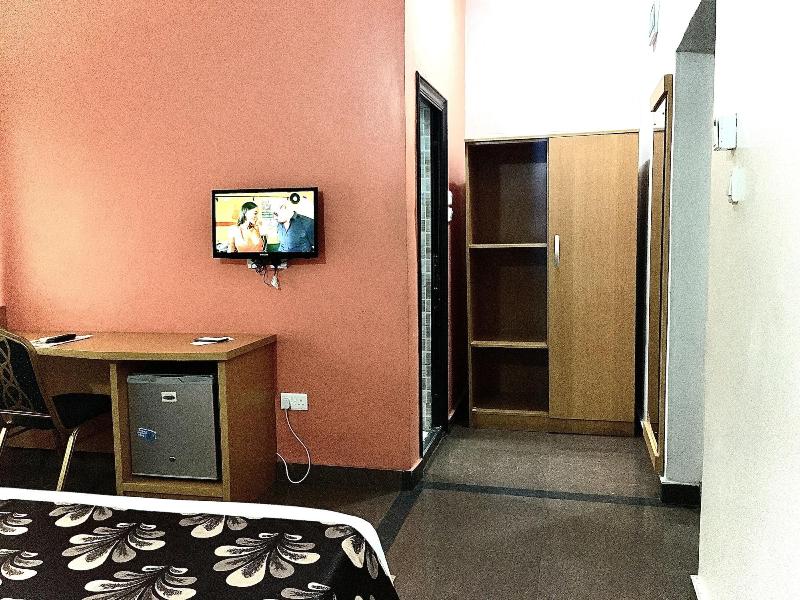 Beij Inn And Suites image