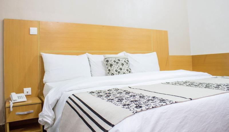 Beij Inn And Suites image