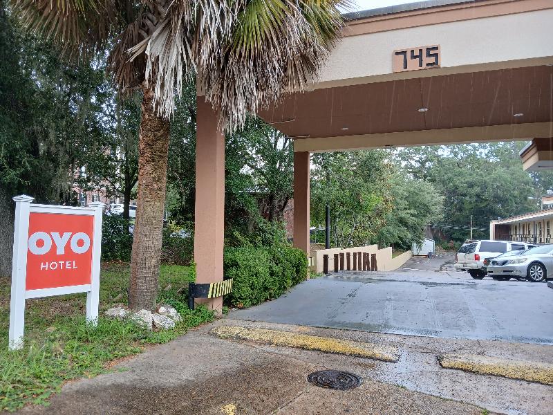 OYO Hotel Tallahassee Downtown image
