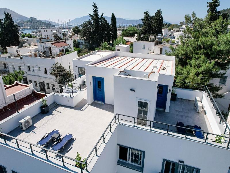 Swan Boutique Hotel image