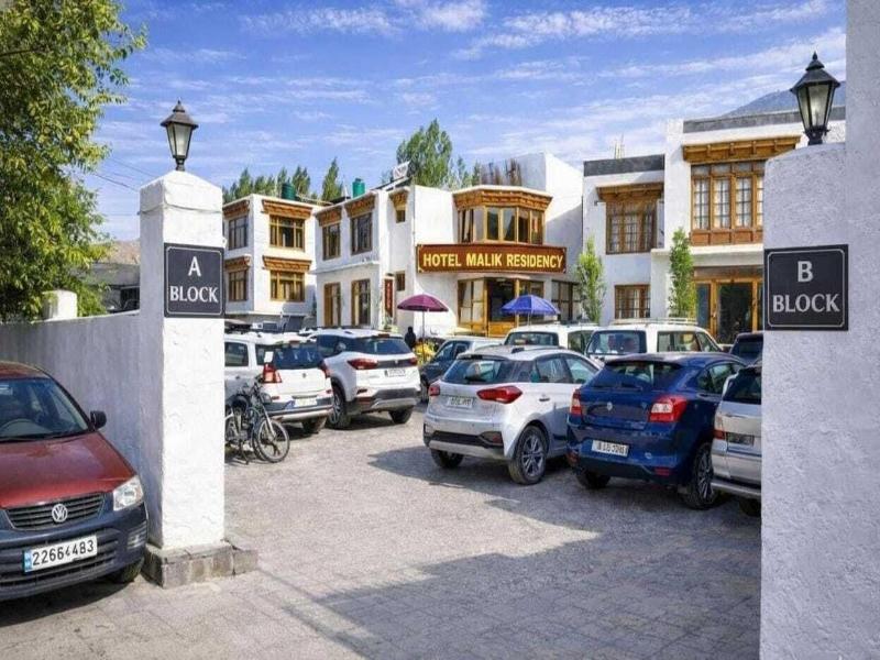 Hotel Malik Residency image