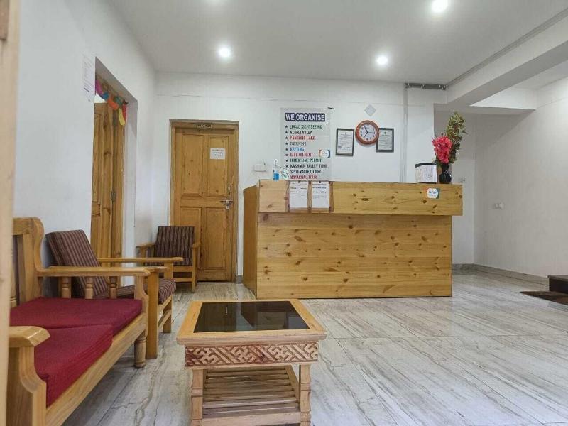 Hotel Malik Residency image