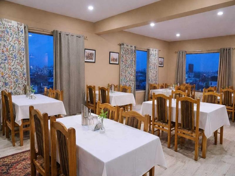 Hotel Malik Residency image