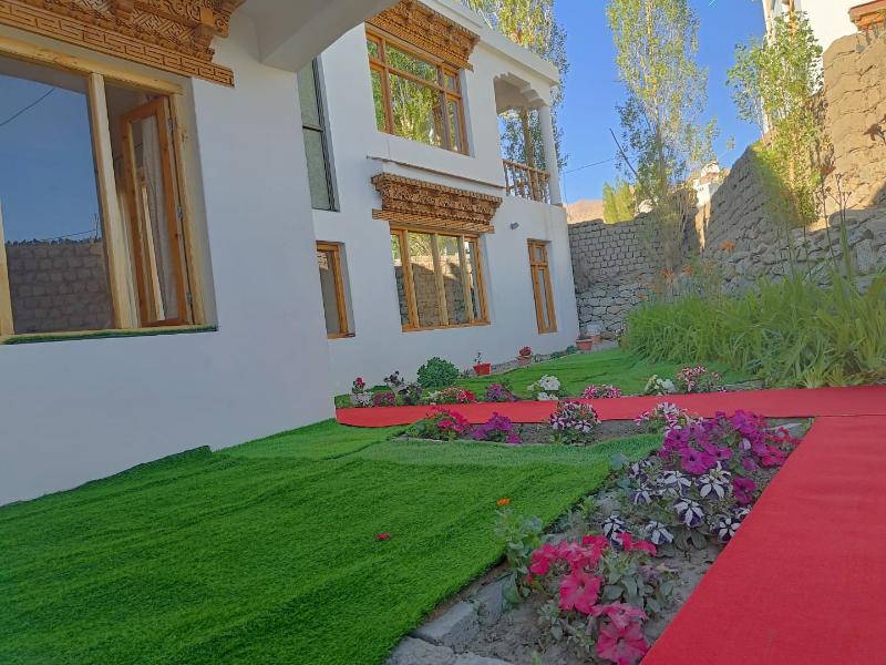 Hotel Malik Residency image