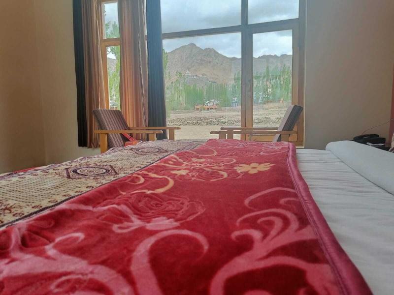 Hotel Malik Residency image