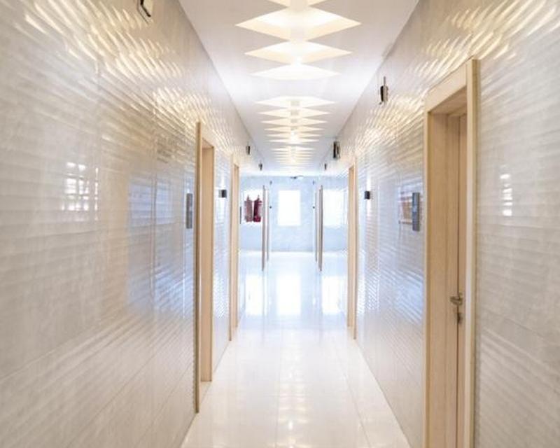 Hard Break Hotels & Suites