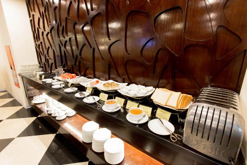 Food & Beverage