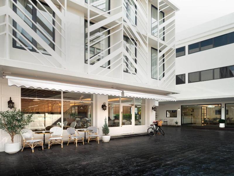 Lucky Hotel Bangkok image