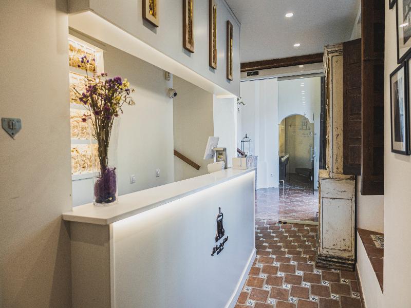 La Ermita Suites
