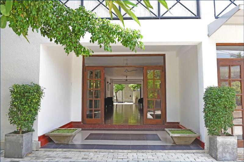 The Villa In Lavinia image