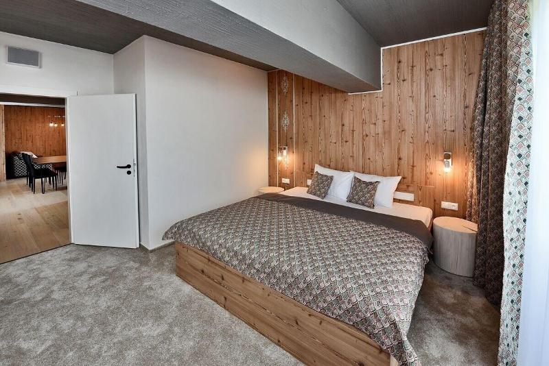 Apartmány Tri Sestry image