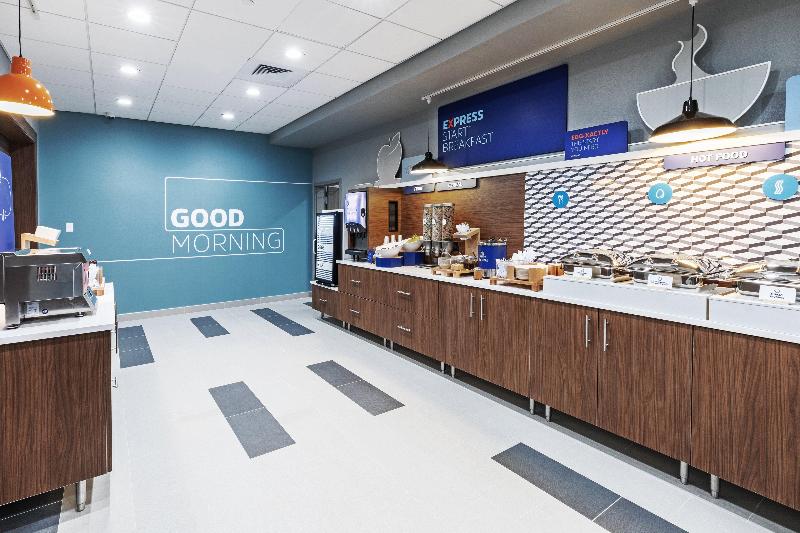 Holiday Inn Express Suites Houston Sw Rosenberg image