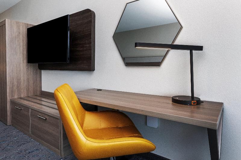 Holiday Inn Express Suites Houston Sw Rosenberg image