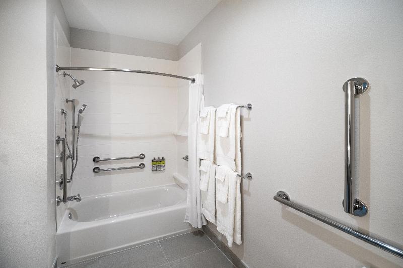 Holiday Inn Express Suites Houston Sw Rosenberg image