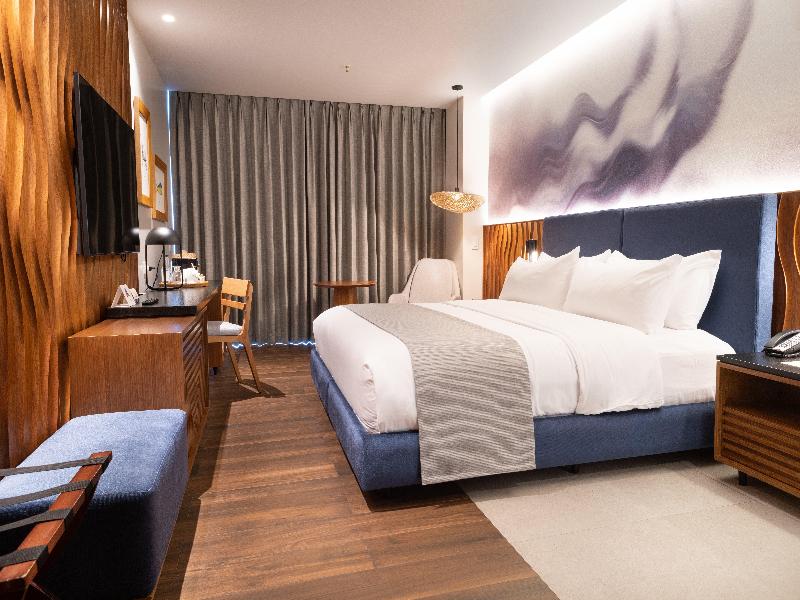 Hotel Indigo Galapagos image