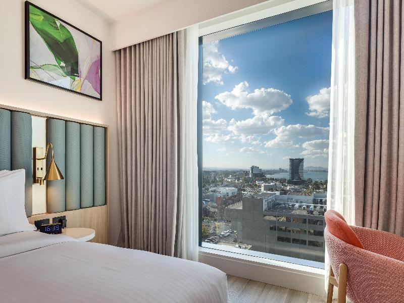 Holiday Inn Suites Geelong image