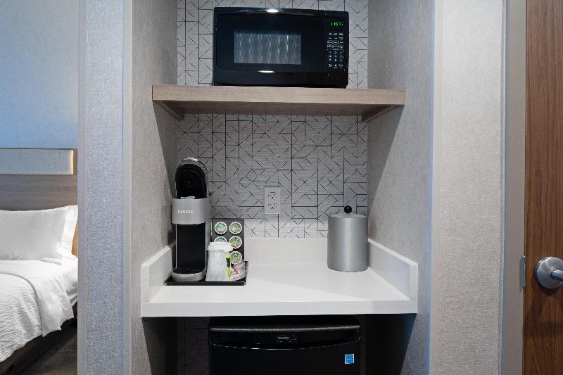 Holiday Inn Express & Suites Hollister By IHG photo 22