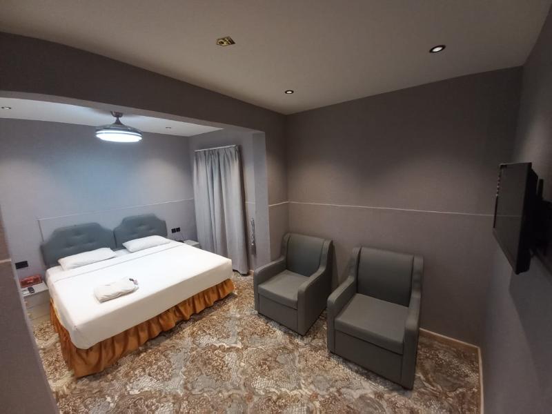 Sur Hotel image