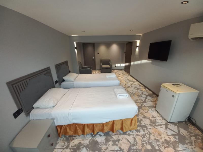 Sur Hotel image