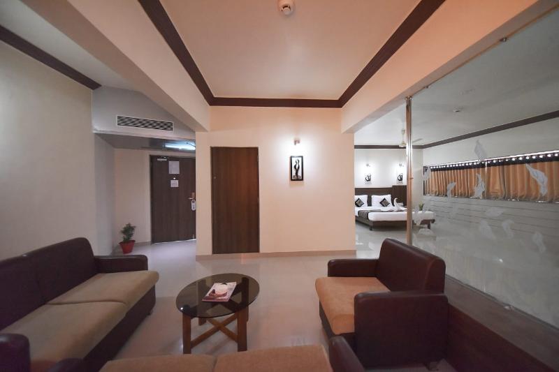 Hotel Vishal International image