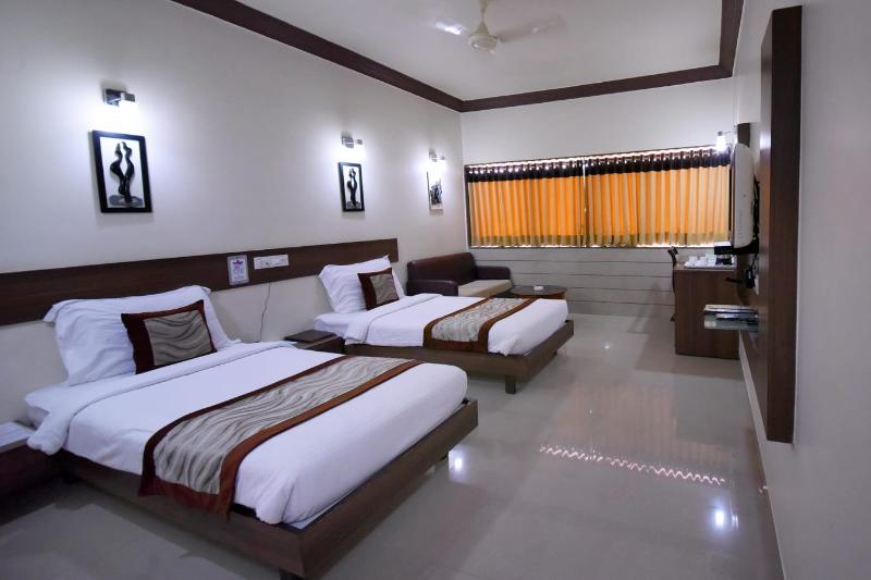 Hotel Vishal International image