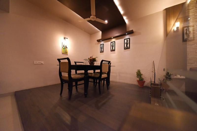 Hotel Vishal International image