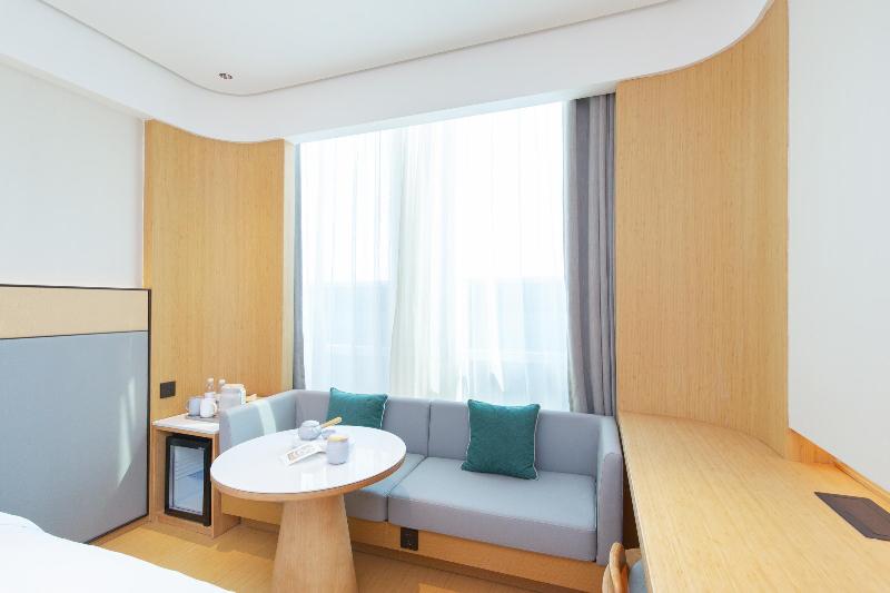 Bed room