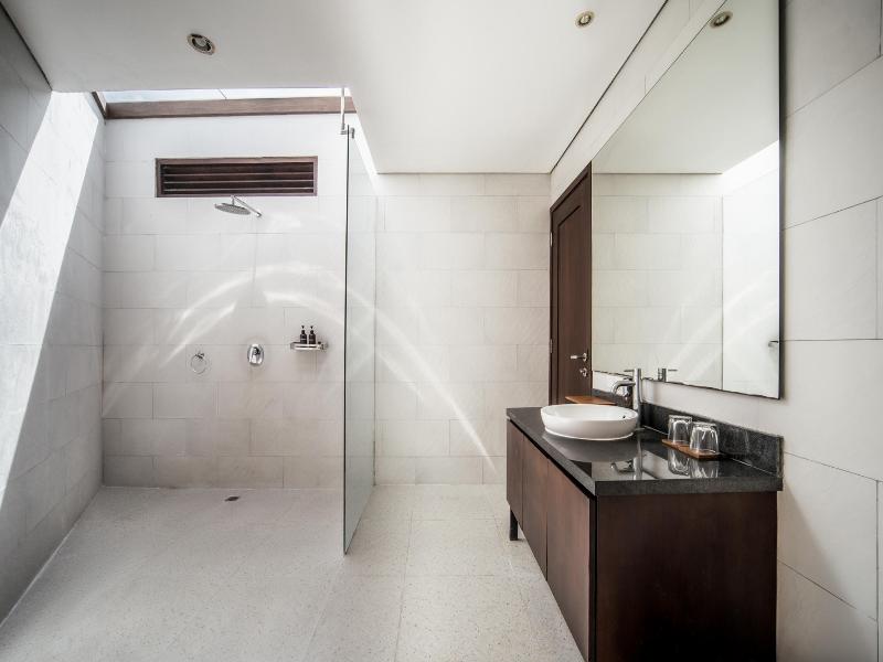 Canggu Circle Villa By Ini Vie Hospitality image