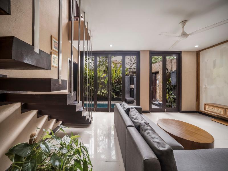 Canggu Circle Villa By Ini Vie Hospitality image