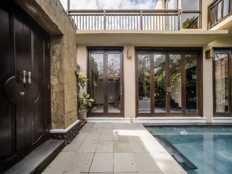 Canggu Circle Villa By Ini Vie Hospitality image